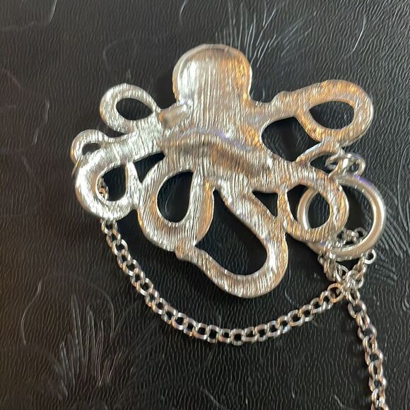 ANTIQUE SILVER COLOR OCTOPUS BRACELET - Picture 5 of 5